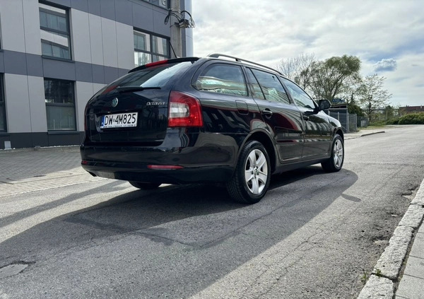 Skoda Octavia cena 27000 przebieg: 272000, rok produkcji 2012 z Wrocław małe 79